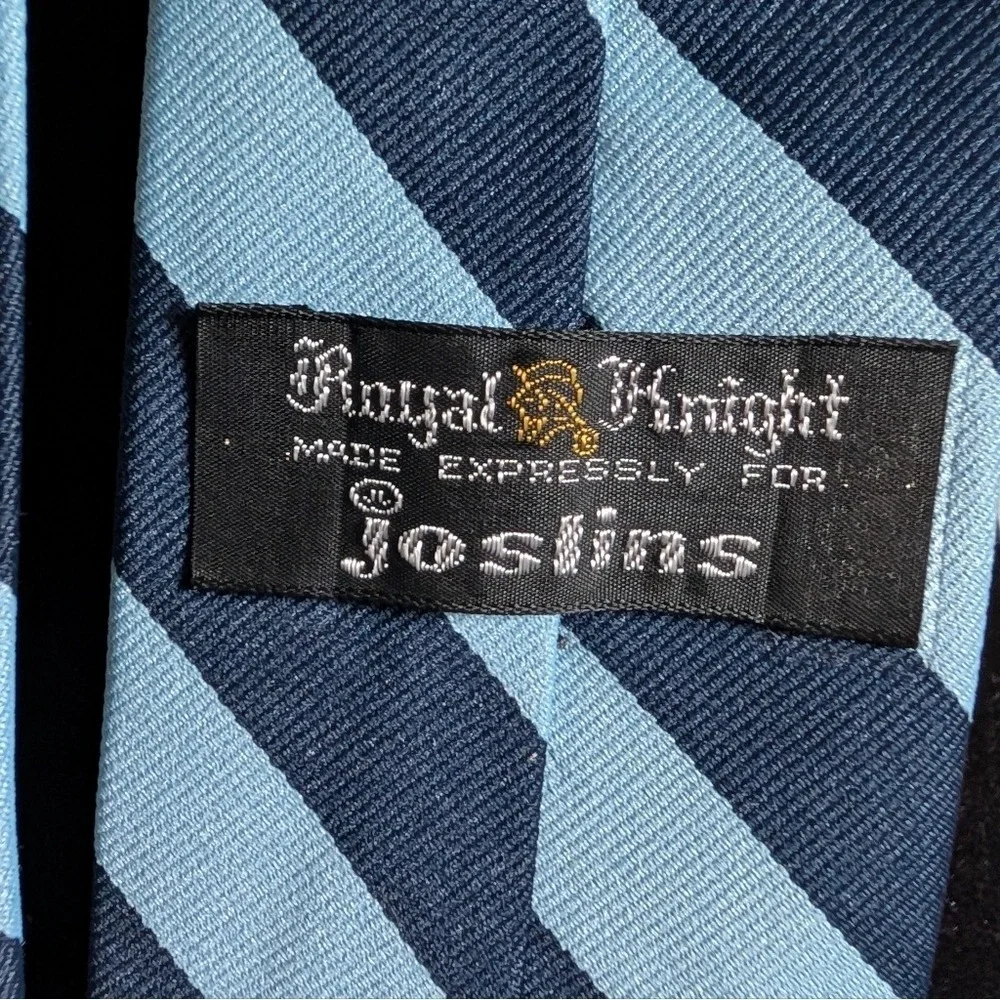 Vintage 80s Dark Academia Punk Indie Sleaze Ice Blue Stripe Suit Tie